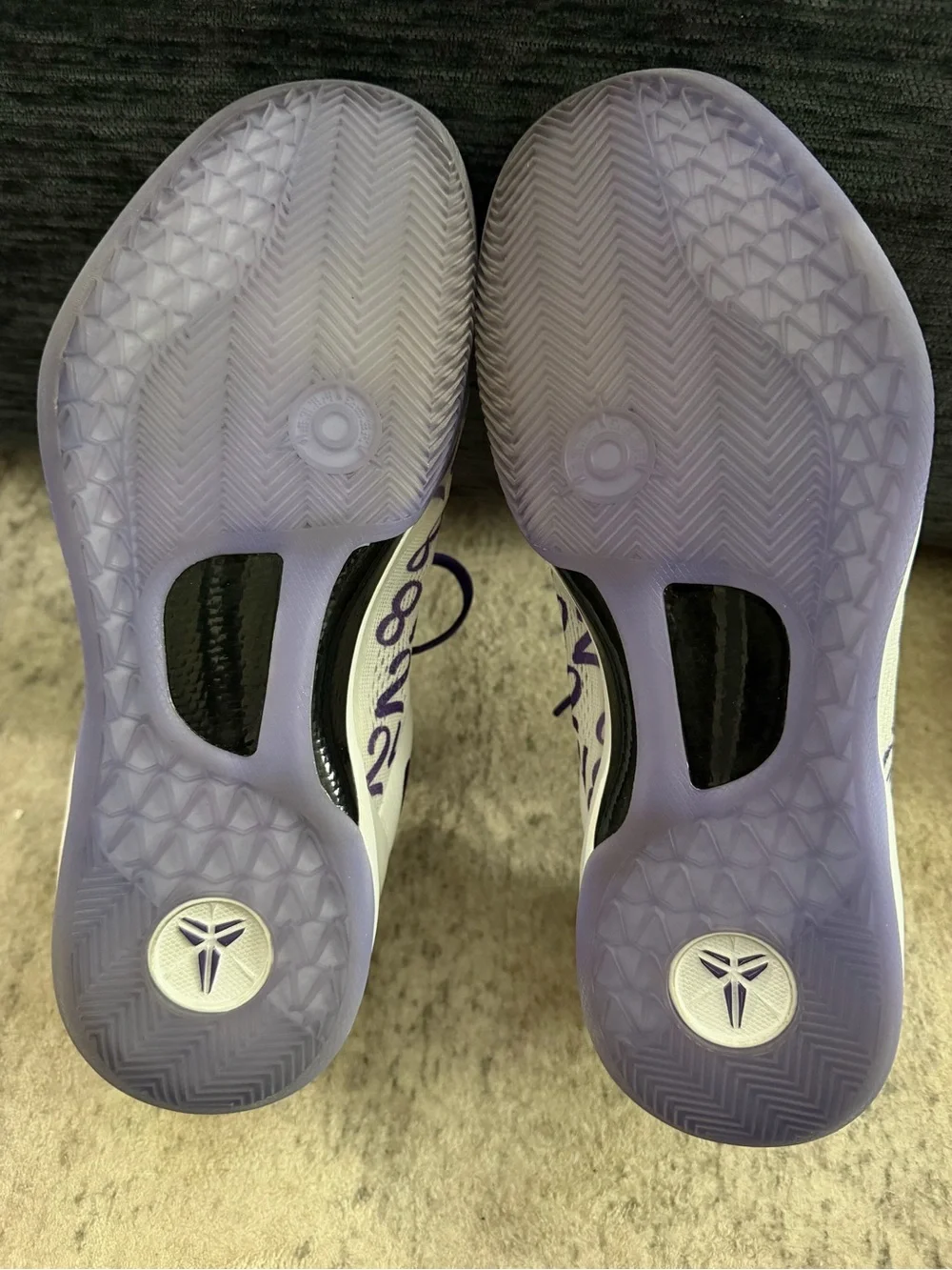 Nike Kobe 8 Protro… Nike White & Purple Kobe Low-Top Basketball Shoe